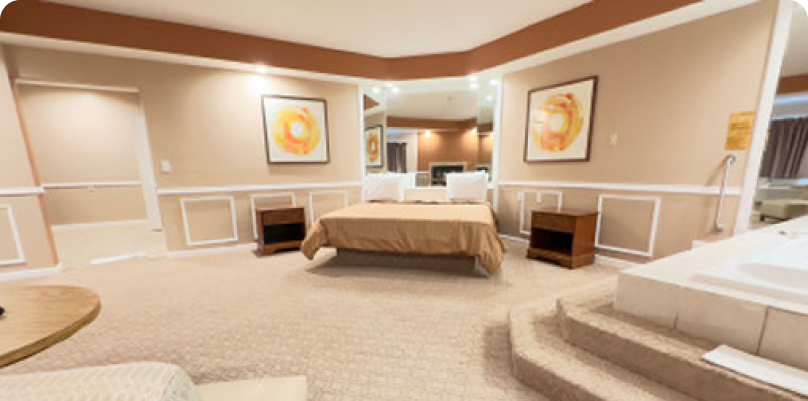 Honeymoon Romantic Suite Accessible with Jetted Hot Tub & Fireplace